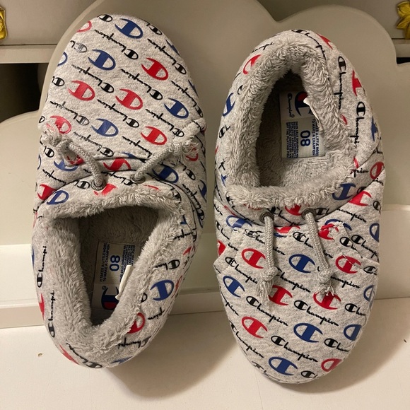 Champions vintage slippers clean in great conditions - Picture 1 of 7